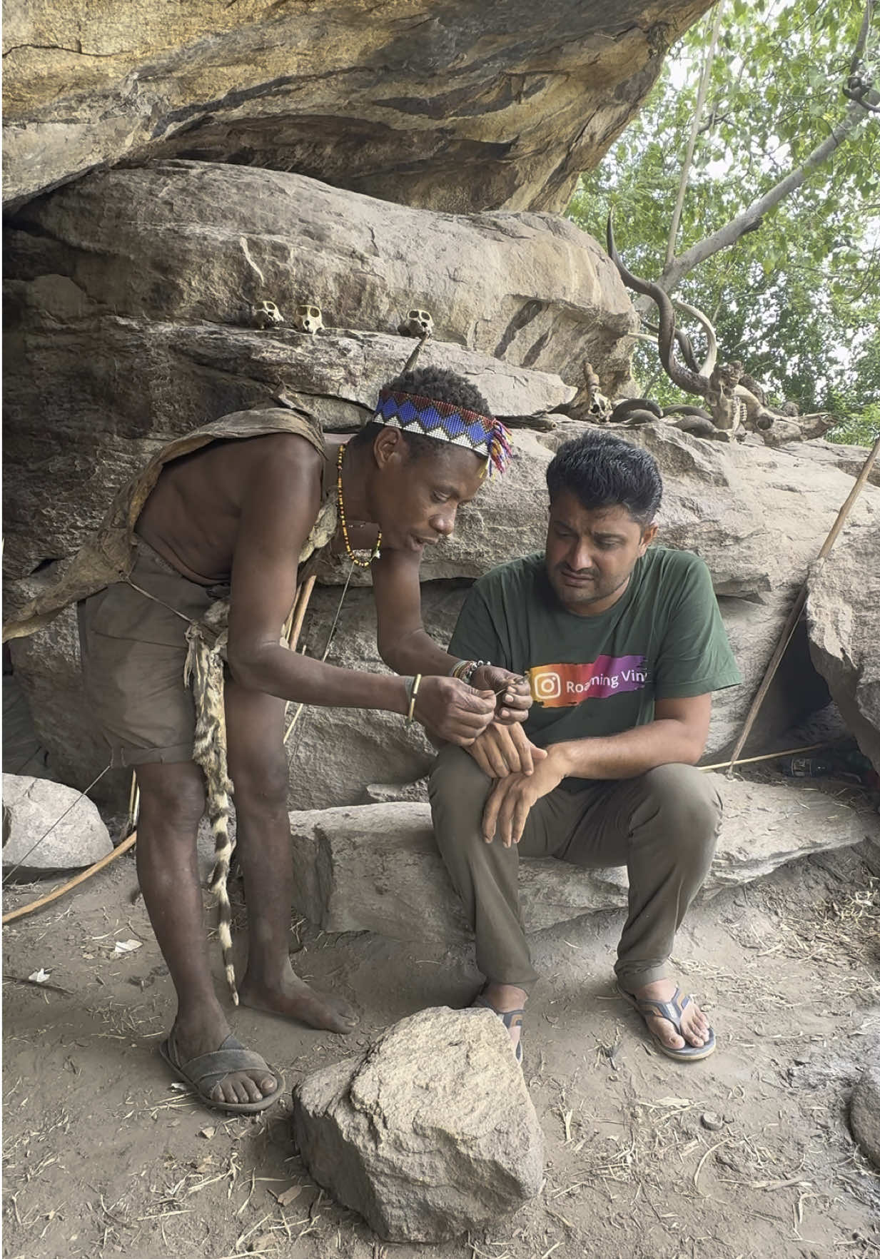 “Ear Pain in the Bush? 🪶👂🏽😖” So my ear was hurting and I couldn’t hear anything properly and it was hurting, maybe due to dirt😵‍💫 This Hadzabe hunter noticed and just casually said, “No problem, I’ll help you.” Then he took a BIRD FEATHER and made a DIY cotton bud on the spot 🪶😂 I was like… “wait WHAT?!” 🎥 Watch what he does next in Part 2 Follow for wild bush hacks 👉 @roamingwithvinu 📸🌿 Full vlog on YouTube: Roaming with Vinu #hadzabe #bushdoctor #tribalskills #earpain #wildremedies #natureheals #roamingwithvinu #fyp #triballife #feathermagic #feather #bird #DIY #t#teachingtriber#roamingwithvinuf#fypr#realafricab#bushkitchenu#uktiktokl#londontiktokr#reactionf#FoodToku#unitedkingdomu#unitedstatesv#viralvideosf#forestt#tanzaniantiktok🇹🇿i#indiantiktokl#londontiktokU#UKa#africantiktokf#funnytiktokc#cookingv#viralditiktokd#dubai🇦🇪d#dubaic#crazy##funnyvideos😂#diyproject #cottonbud #talentotiktok 