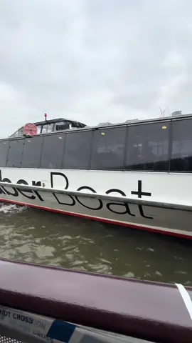 London ferry#londonlife #londontiktok #londoneye #eye #boat #for #foryoupage❤️❤️ #uklife🇬🇧 #londonbridge #london #london #londonlife #westminster #westminsterpier 
