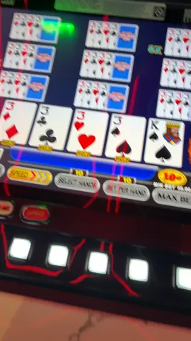 Little yums #atlanticcity #videopoker #ultimatex 