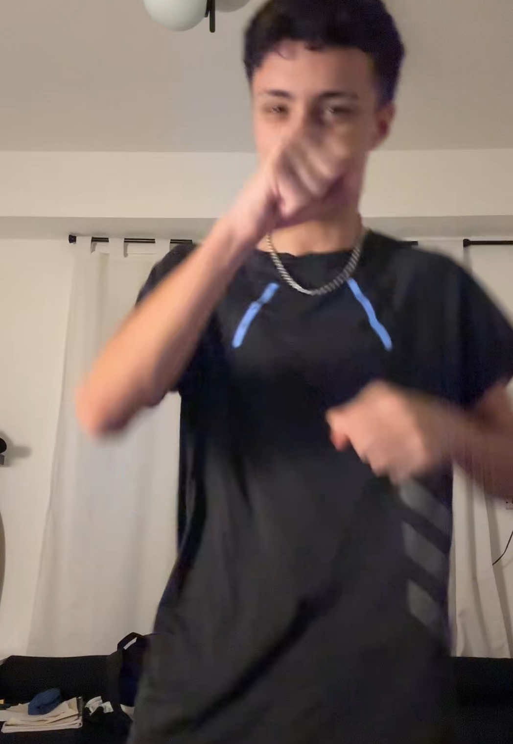 ✌🏽