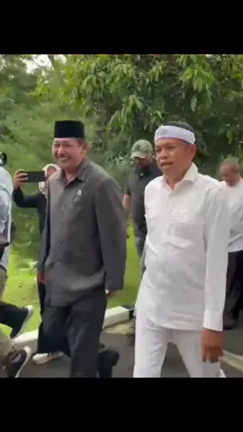 siapp pakk laksanakan, langsung berangkat! 🤣 #CapCut #fyp #kangdedimulyadi #kdm 