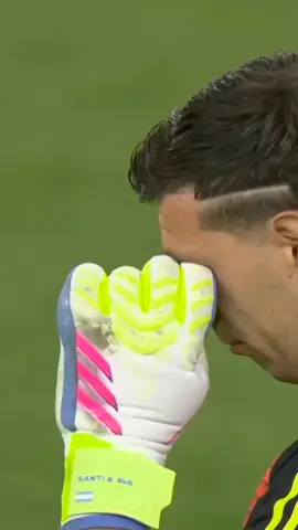 El Dibu se despidió llorando del Aston Villa😢🧤🇦🇷 #Dibu #DibuMartinez #DibuLlorando #AstonVilla #Emiliano #EmilianoMartinez 