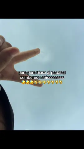 #bismillahfyp #😓 #cemburu #izin #tiktokpelitfyp #follow #fypシ゚viral #fypppdongggggg 
