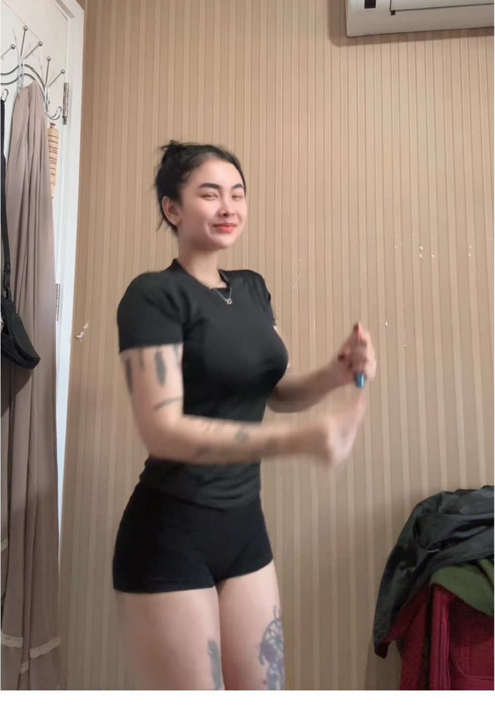 lepek pulang lari