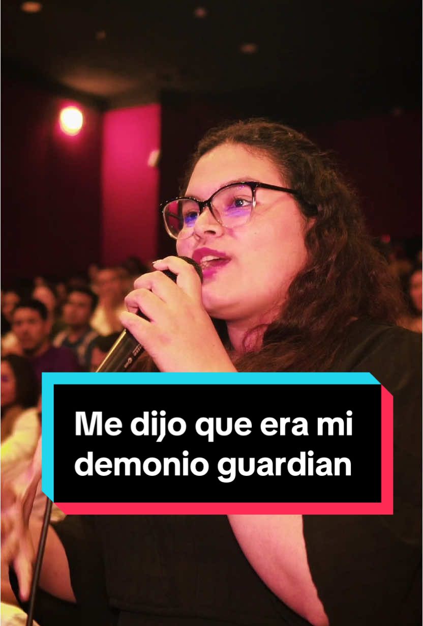 Descubrimos a una bruja mayor en vivo 😨 #bruja #paranormal #podcast #brujeria #confesionespodcast 