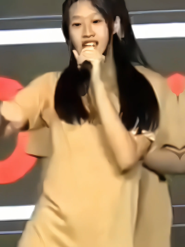 totot totot😊 #jktedit #jkt48newera #rillyjkt48 #bongaprili #jeketi48 #48group #indonesianidol #traineejkt48 #fyppp #pyfviral #xabcyz #fypyou #masukberanda #tiktokfyp #poryu 