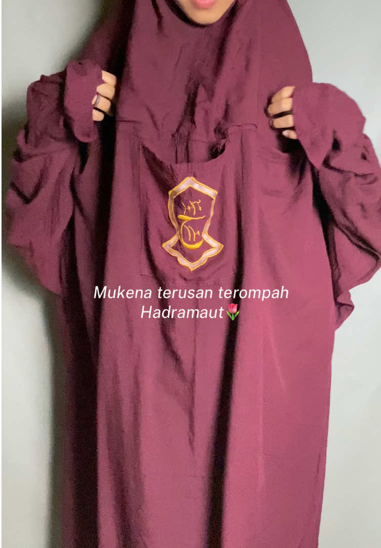 Mukena terusan terompah hadramaut #mukena #mukenaterusan #mukenaterompah #hadramaut #mukenamurah 