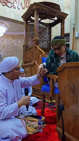 Guru Mulia.. #buyayahya  #ulama  #sabilalmuhtadin  #mesjidrayasabilalmuhtadin 