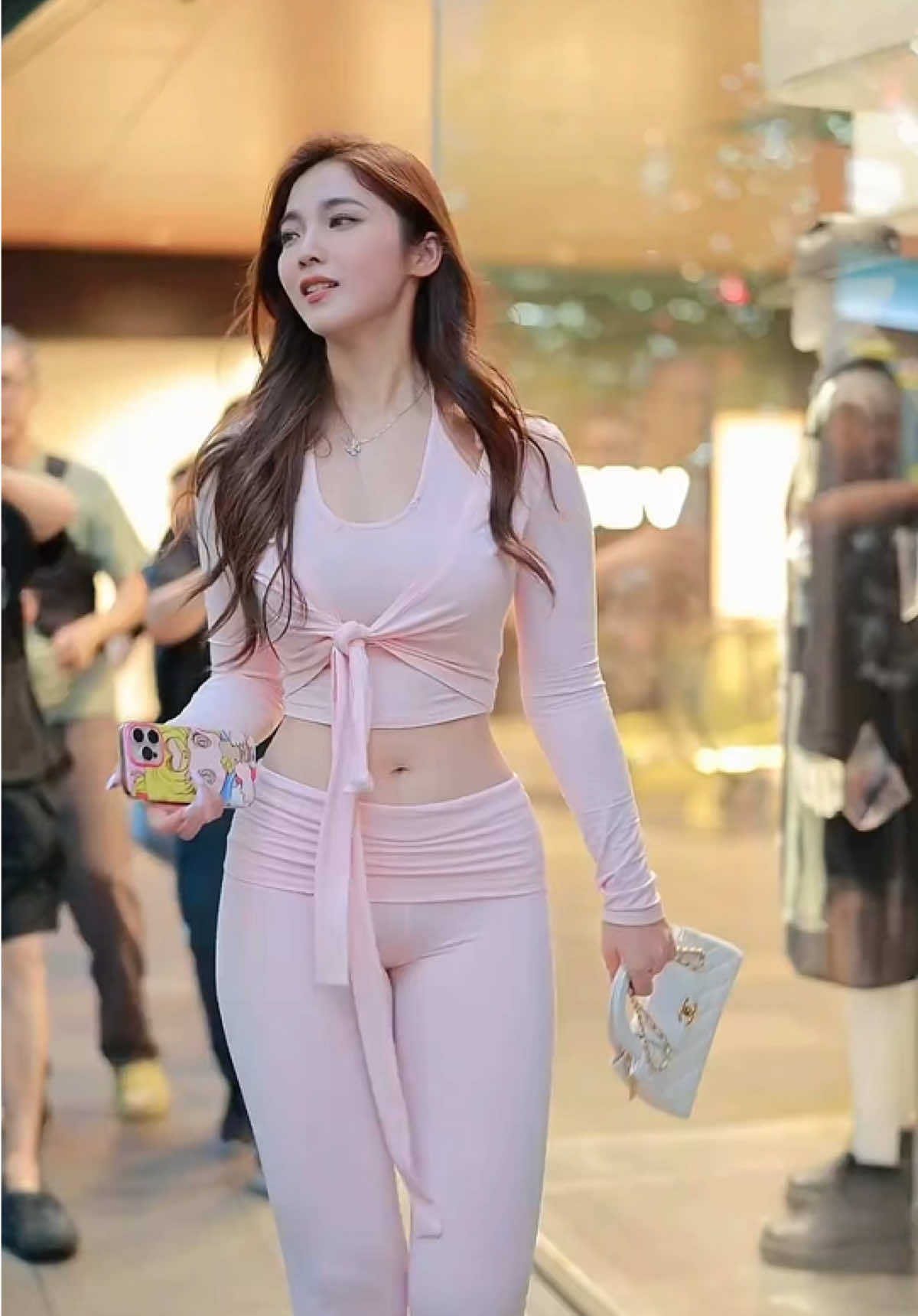 #girls #beautiful #prettygirls #fashion #style #walk #fyp #foryou #trending 