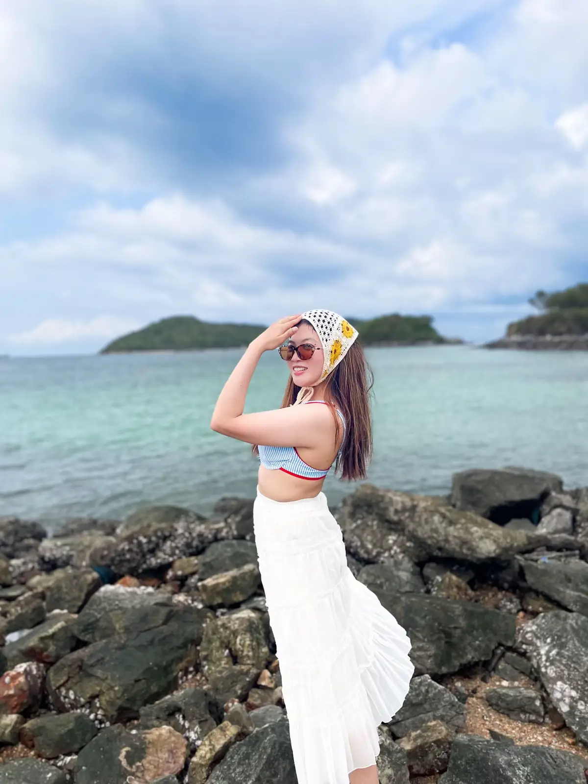 #เกาะสีชัง #beachgirl #beachvibes #summervibes #naturevibes #kissitbetter 