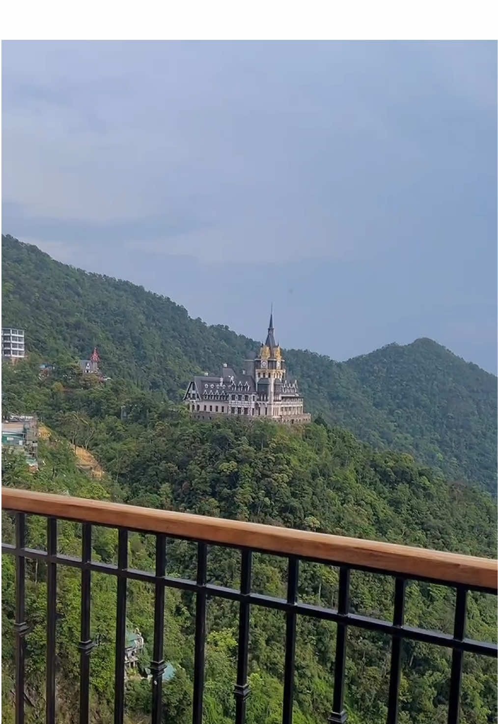 So nice view 🏰 #mountainview #venushoteltamdao #checkinvietnam #xh #fyp #viral 