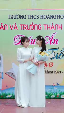 “Dấu ấn tuổi 15”🌺🌸 Đã đi được 1 nửa chặng đường rồi!  Chúc con gái vững bước thành công giai đoạn tiếp theo để chạm tay tới ước mơ và dự định của bản thân mình❤️🍀💪