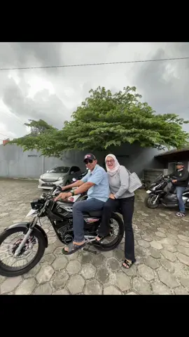 pasutri full senyum sama rx king baru nya😏🤍 