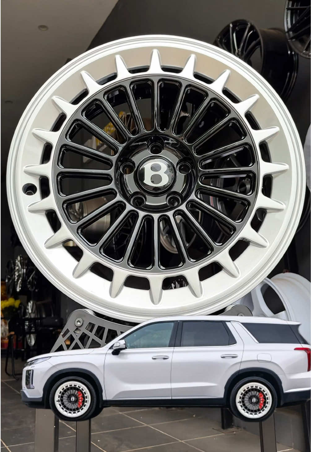 Có size từ 19 trở lên nha ae! #cvwheels #mamxe #doxe #chaudomam #bmw #mercedes #audi #volvo #Mini #Landrover #toyota #lexus #hyundai #kia #mazda #honda #volkwagen #porsche #forgedwheels #honda 