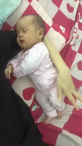 Yêu bạn mình quá đi ♥️♥️♥️#thanhhuyen92 #tramcamxuc💔 #thanhxuan #xuhuongtiktok #yeuthuong #baby #embedangyeu #con 