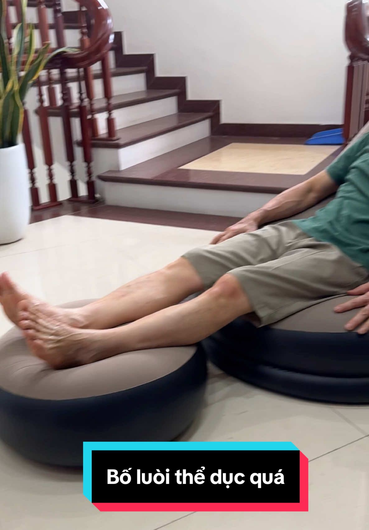 Ghế hơi tựa lưng đệm nhưng cao cấp kèm để chân #bomdienjemtheo #thinhhanh u 