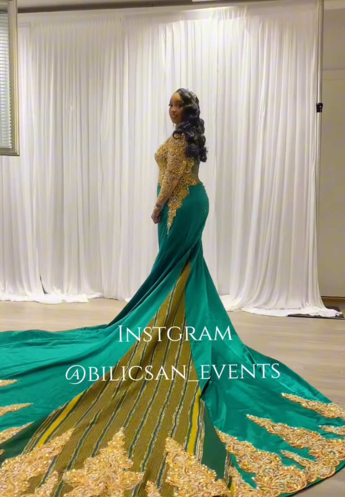 Wedding planner by @Bilicsan_Events  @Studio Hayati                                               ##videoviral##dresses##hidoiyodhaqan##somali##somalia##foryoupagе##gift##you##fyp##virale##couple