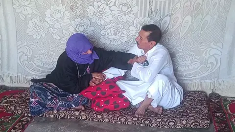##طعيطه تخطبه لابنها سريقه😂😅