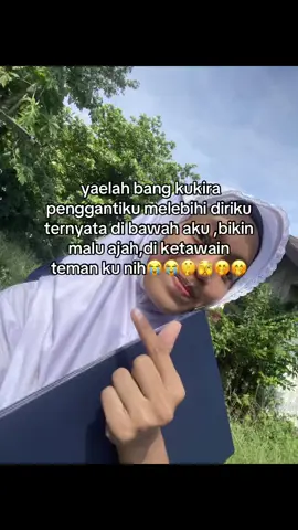 ##lewatberandamu #bikinmalu #pengganti #dibawahku 
