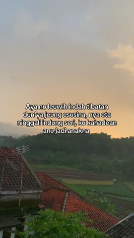 Aya indung aya surga, aya bapa aya dunya. doa indung jadi jimat, doa bapa jadi jampe#storywa #storysunda #storysunda🍁 #storysunda🥀 