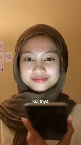 moist pinky kesukaan aku dari @glad2glow.indo 😜🩷, siapa yg sama jugaa??⁉️ #skincare #brighteningmoist #moisturizerviral 