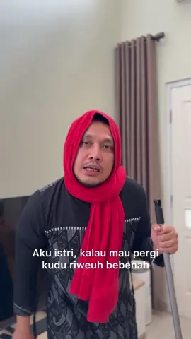 suami istri mah udah pasti porsinya begini setiap mau pergi #agungkarmalogy 