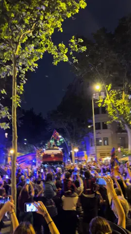 Unreal scenes in Barcelona! FC Barcelona celebrating their La Liga title with the fans — pure passion, history, and football magic. This club. This city. These fans. Simply legendary. #FCBarcelona #Barca #ForcaBarca #LaLigaChampions #BarcaCelebration #FootballVibes #SoccerCulture #FootballMoments #TikTokFootball #SoccerTok #MatchdayMagic #BarcaFans #StadiumVibes #FootballPassion #GoalCulture #BarcaTikTok #SoccerHighlights #FanCelebration #FootballFever #LegendaryScenes
