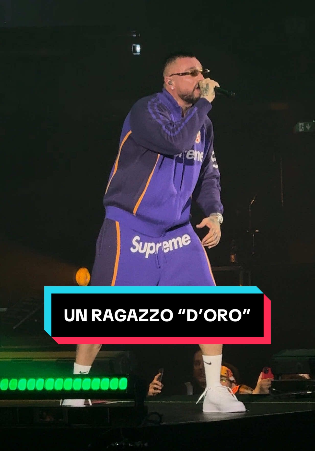 Vi è piaciuta come intro? #gue #oro #mango #blingbling #blingblingoro #pinomango #guepequeno #guè #forumassago #milano #perte #neiperte #viral #fyp #fypシ゚ 