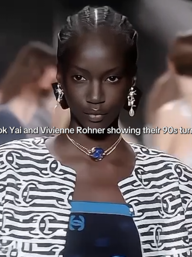 Anok Yai and Vivienne Rohner for Chanel #runwaywalk #catwalk #modelwalk #fashionshow #Runway #horsewalk #foryou #SuperModel #fyp 