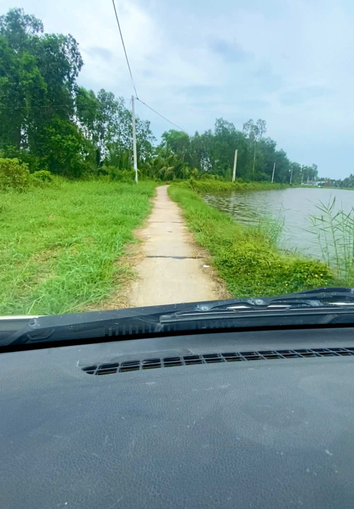 Chị Google dẫn đường chuẩn nè lộ 2m xe 1m6 🤣#anhemtaixexetai #láixeantoàn #ngandua #cảnhdepmientay🥰🥰🥰 #94baclieu 