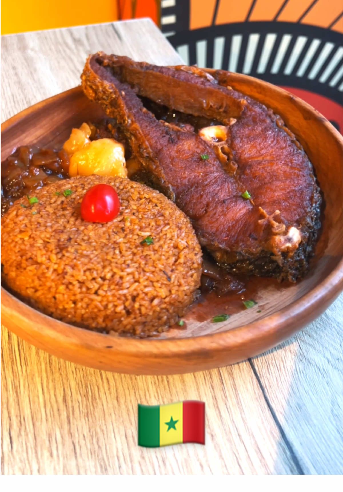 Je mange thieboudiène pour la première fois !  (Chez @afole_food à Paris) #tiktokfood #senegal #cuisinesenegalaise🇸🇳🇸🇳 