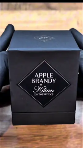 Apple Brandy On the Rocks от By Kilian – лукс, който се усеща още с първата капка. #ByKilian #AppleBrandy #LuxuryPerfume #PerfumeTok #FragranceLovers #TikTokPerfume #SmellGoodFeelGood #FragranceOfTheDay #ElegantScent #PerfumeAddict #UnisexFragrance #PerfumeAesthetic