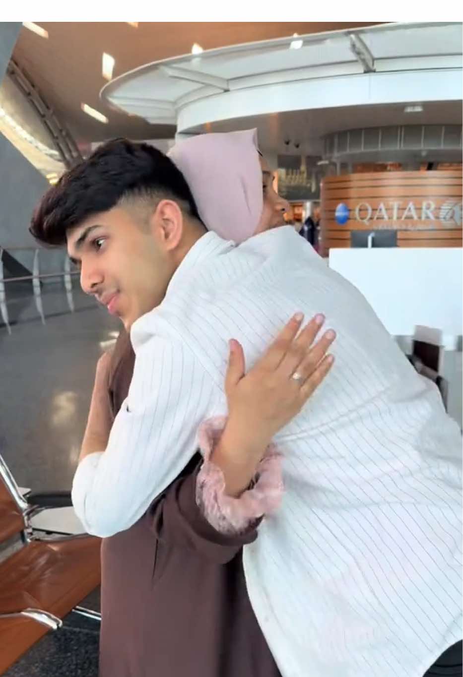 Have a safe journey my dear lovely sis ✈️👋 Miss you a Lot mah 💔🥺 