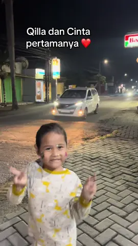 bagaimana aku bisa merasakan lelah setelah seharian bekerja jika disaat aku sampai rumah aku sudah disambut dengan kebahagian buah hati tercinta, Dan disambut dengan rasa bangga 🫶🏻