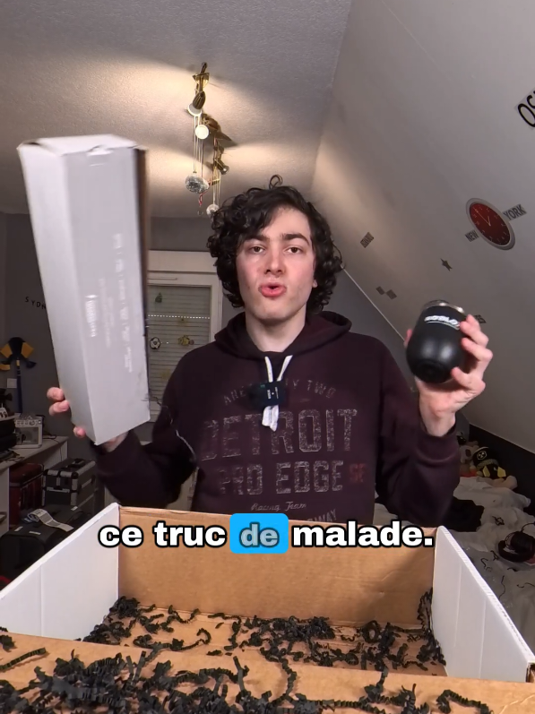 J'ai reçu un colis de Roblox #ROBLOX #Unboxing 