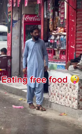 Eating free food Prank 🤪😜😝don’t miss end#10millionadoptions @WASI MALIK Official @💸Kaka Abbottabad❤️🦅 @kaka Bhi Live #viralvideo #funnyvideos #shortfilm #comedyvideo 