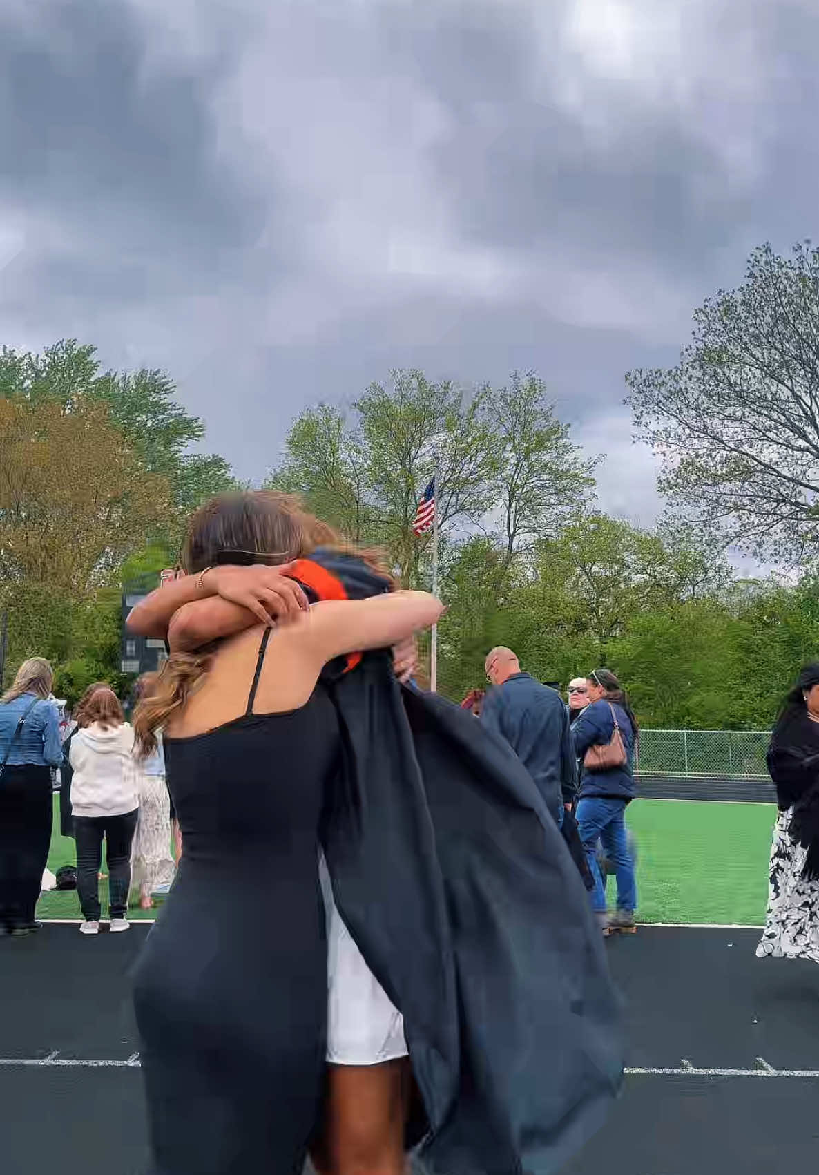 not ready to leave my bestfriend @rylie.davis_  #graduation #sophomoreandseniorduo 