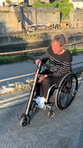 Sunday days in Cornwall made super easy with the Empulse 35 Lightweight and convenient, this power add on does not compromise on performance #rgkwheelchairs #wheelchair #disability #poweraddon #f35 @RGK Wheelchairs 