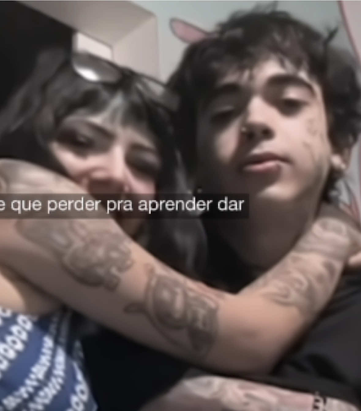 | Deixe-me Ir (1Kilo) — lilgiela33 & yasmincat | #emotrap #emorap #margiela061 #dustyangel #csb #capitalsexyboys #lilgiela33 #musica #emoboy #goth #marcio #1Kilo #deixemeir #pronunciamento #lizmacedo #antonelabraga #live #yasmincat #namorada #bf #gf #ex #casal | ¡ Essa é minha única conta dedicada ao lilgiela33 no TikTok, não posto meus edits em outras redes. Não repostem meus edits sem minha permissão. Se quiserem compartilhar, pelo menos deem os devidos créditos >⁠.⁠< 🌪️ ¡