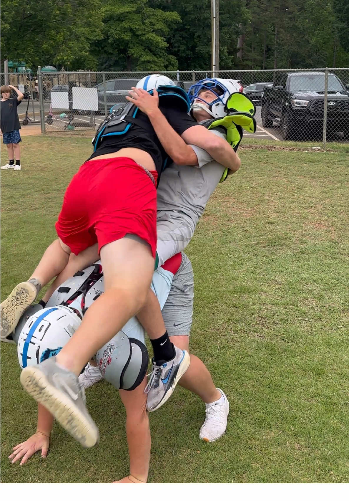 I think he blitzed😂🏈 #football #funny #sports #conedyskit #footballtackle #blue42 @JakeAjemian30 @Speed @Max 