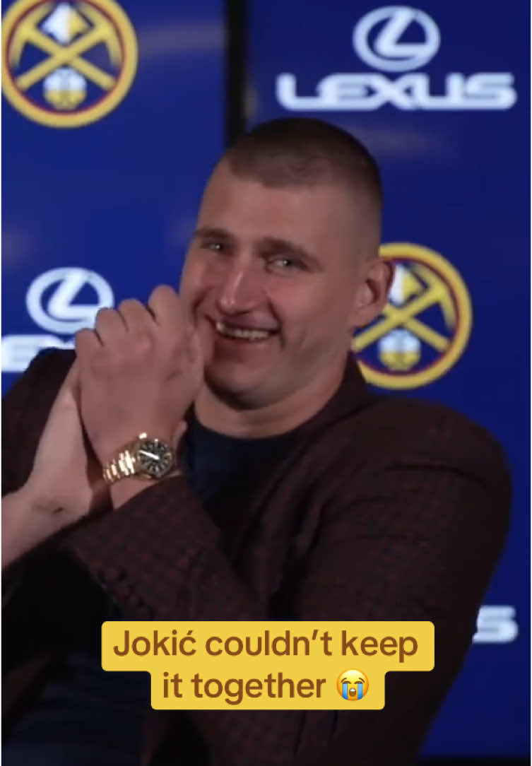 Jokić re-enacting her fall 💀 (via @NBA, @Denver Nuggets) #NBA #basketball #nuggets #jokic 