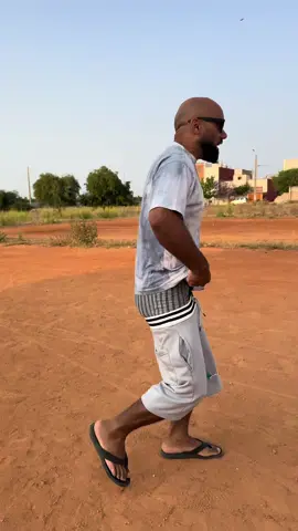 وستر قزبتك شهاد لبس ولينا كنشفوه وترجلو أصحبي👊🏻💪👏🙏♥️♥️🇲🇦🤣🤣