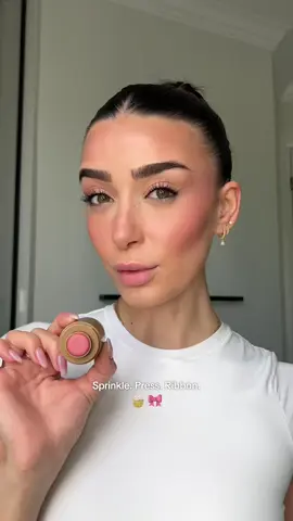 perfect @rhode skin pink combo  #rhodeskin #rhodeblush #sprinklepocketblush #haileybieber #rhodesprinkleblush #blush #lipcombo @Hailey Bieber 