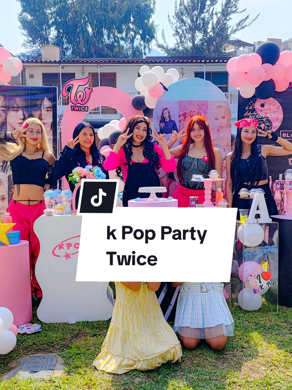 Sorprende a tu Peke aquí  930651203  Hoy las chicas se presentan en el Feria Planet vayan a verlas  #Hayllg #kpop #kpopparty #showinfantil #animacion #lima #blackpink #twiceonce #alameda #fest 