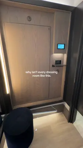 ugh this one was perfect. #dressingroom #tiktok #fyp #shopping #inspo #foryoupage #viral #clothes #abercrombie 