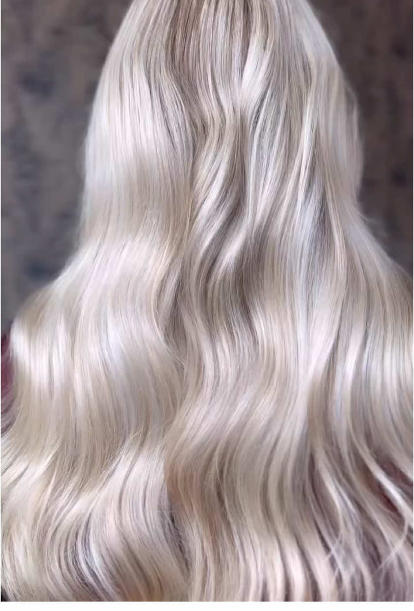 Icy white formula drop ❄️ #schwarzkopf #schwarzkopfprofessional #behindthechair #haircolorist #haireducation #hairtransformation #hairreels #hairinspo #hairtok #igoravibrance  #behindthechairstylist #blondespecialists #blondeinspo #blondebombshell #brightblonde #haireducation #hairideas