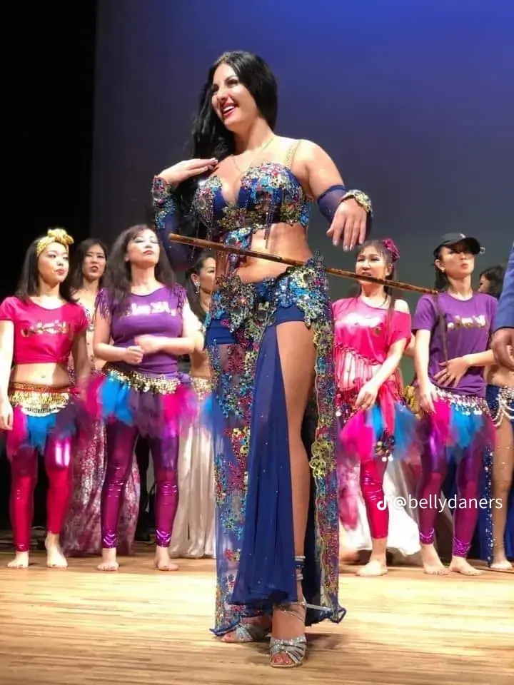 #sofinarصوفينار  #tiktok #duet #trending #friends #anime #Love #music #onthisday #explore #foryoupage #egypt #viral #fyp #foryou #italy #germany #france #رقص 