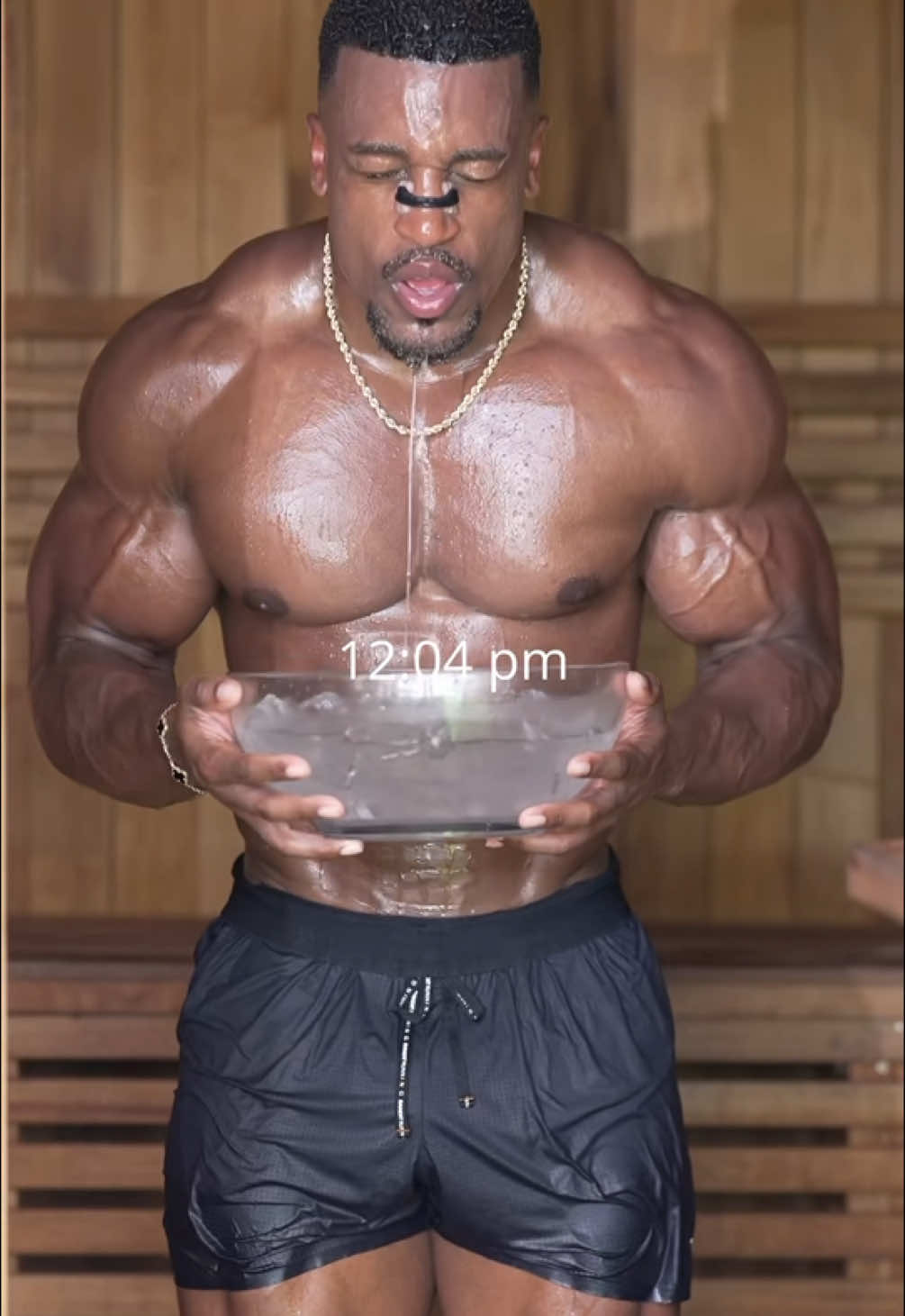 60 minutes of fighting 🥊 & the evening to wind down (1 cheat meal per week) #gymmotivation #canadá #ashtonhall #miniblog #workoutplan #GymTok #Fitness #sports #workout 