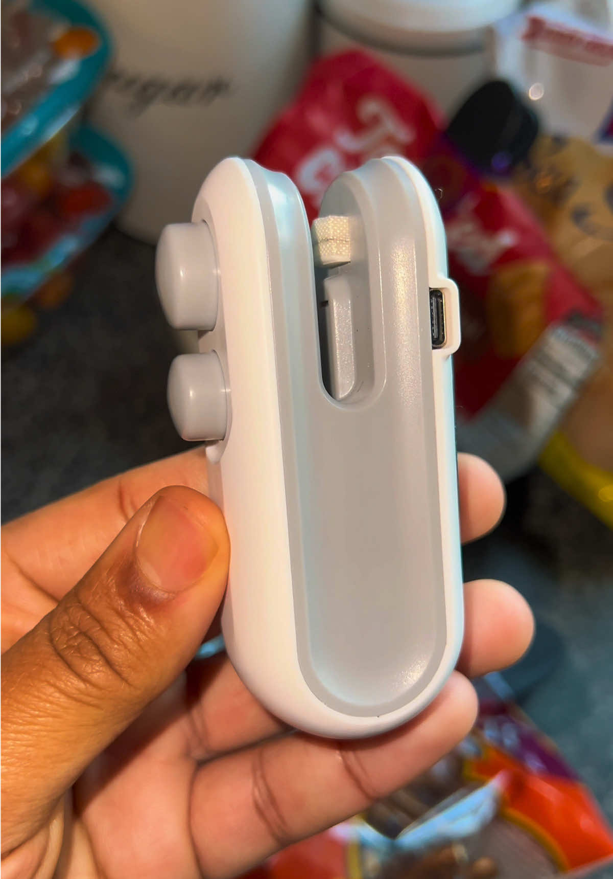 Definitely getting rid of all the clips in this house! #snackbagsealer #kitchenessentials #foodstorage #SnackTime #freshness #homeorganization #kitchengadgets #foodpreservation #handysealer #KitchenHacks #easyuse #sealthedeal #convenientliving #snacklover #Foodie #TikTokFinds #summeressentials #Dealsforyoudays #QVCTikTokSuperBrandDay #TikTokShopSummerTurnUp #fyp #springtok #tiktokspringglowup #springglowup #creatorsearchinsights #TikTokShopMothersDay #TikTokShopRestock #TikTokShopMemorialDay #mothersday #tiktokcreatorpicks 
