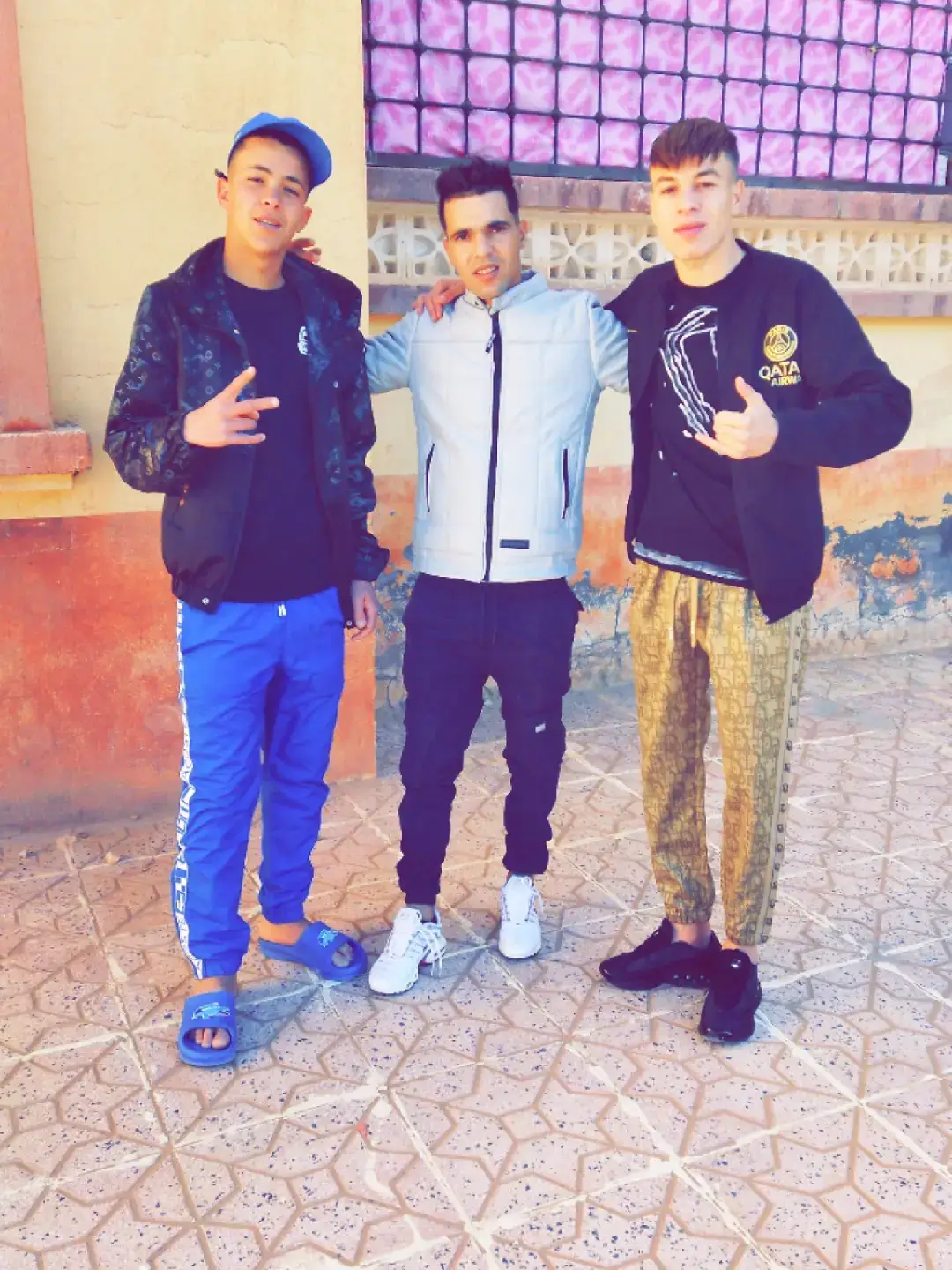 سَيحكم عليك الناس مهما فَعلت 🤌🏻 لِذا افعل ما يَجعلك سَعيدًا ولا تُبالي بِأحد 🥰✌🏻